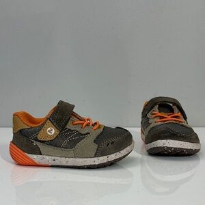 Merrell Kids Bare Steps A83 Sneaker Size 4